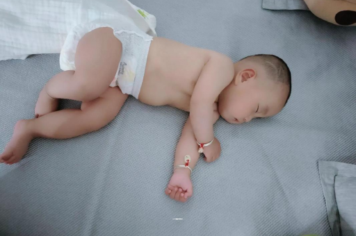 孟州宝宝发烧可以喝牛奶吗